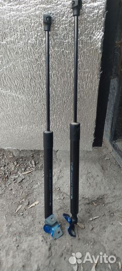 Стойки багажника