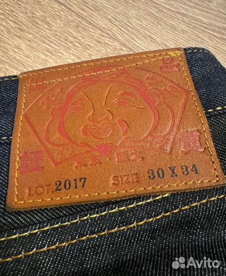 Мужские джинсы evisu