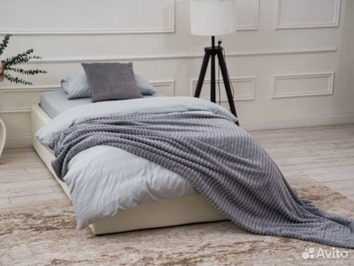 Kровать односпальная, в наличии