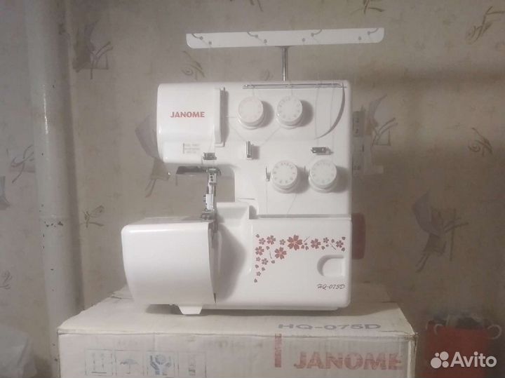 Оверлок janome HQ–075D