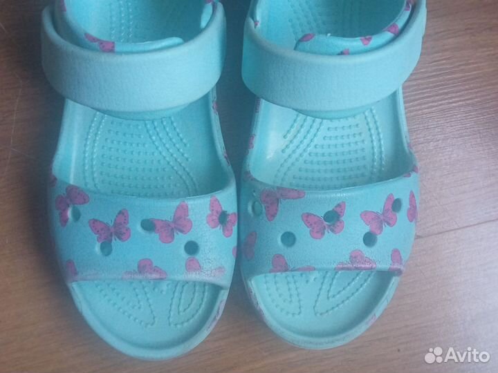 Сандали crocs для девочки