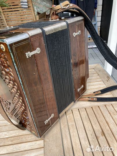 Гармонь И.В.Сухарев