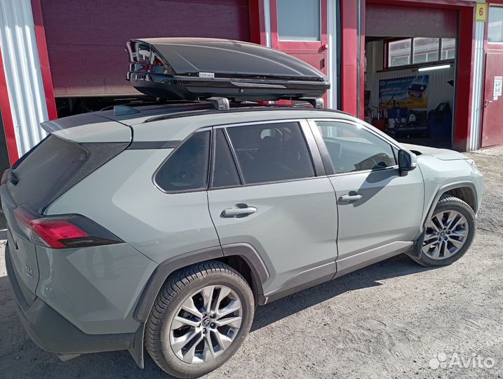 Автобокс Voyage 440л глянец на Toyota Rav4 2022г