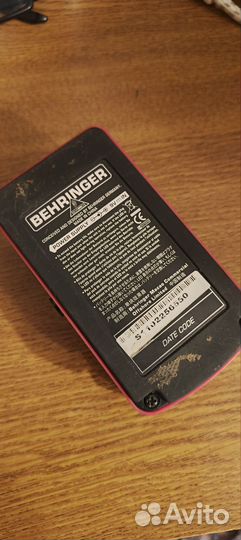 Гитарная педаль Behringer Super Metal