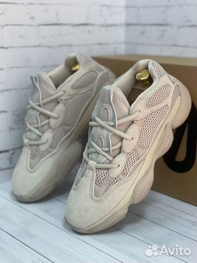 Кроссовки Adidas Yeezy Boost 500