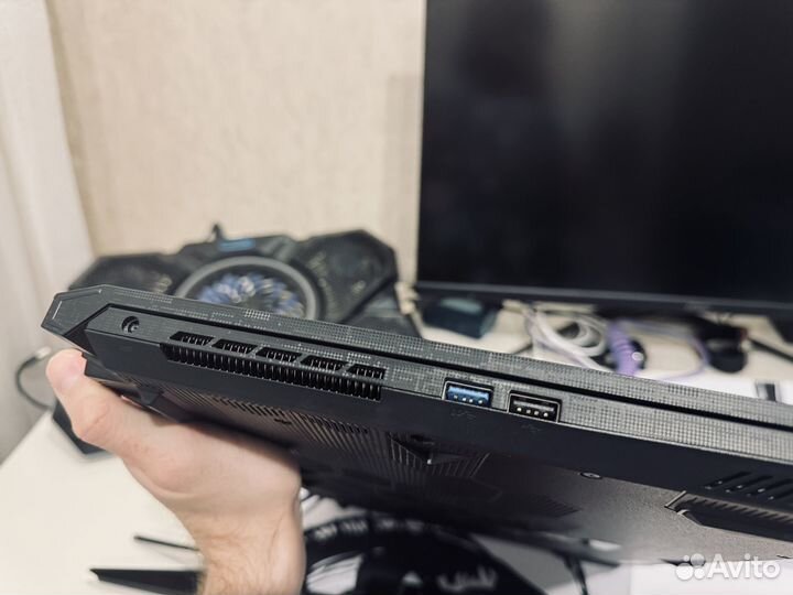 Ноутбук MSI katana 17 B12VFK