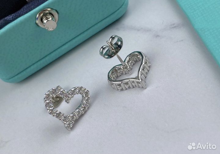 Серьги гвоздики сердечки tiffany