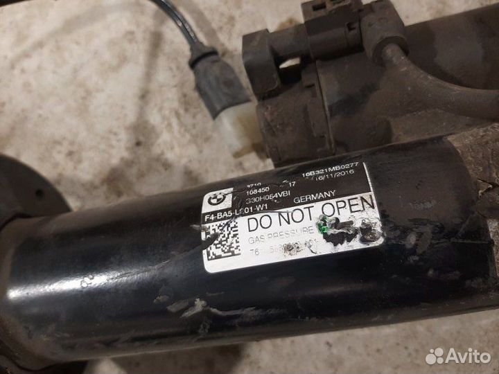 Стойка амортизатора задняя правая Bmw 5-Series G30