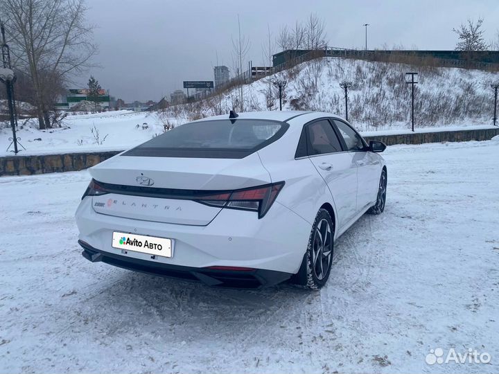 Hyundai Elantra 1.5 CVT, 2021, 27 000 км