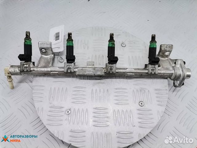 Форсунка Ford Focus рест. 2005 1429840