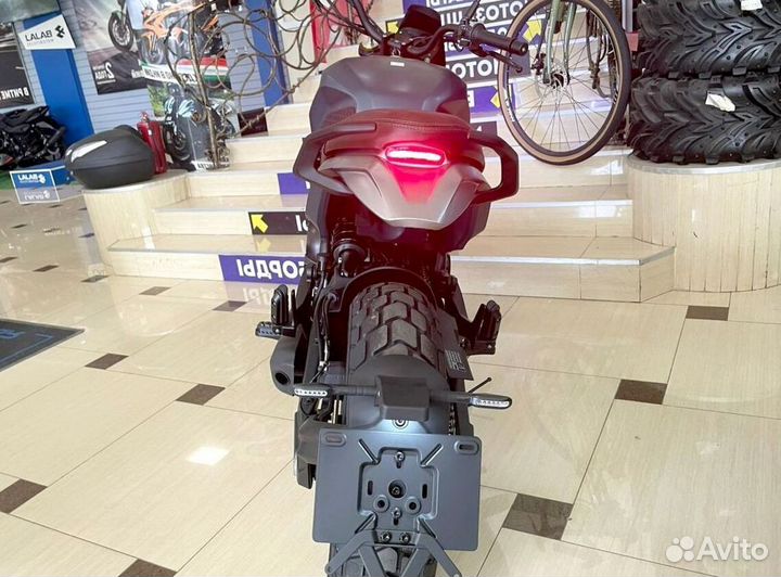 Мотоцикл Moto Morini Seiemmezzo SCR