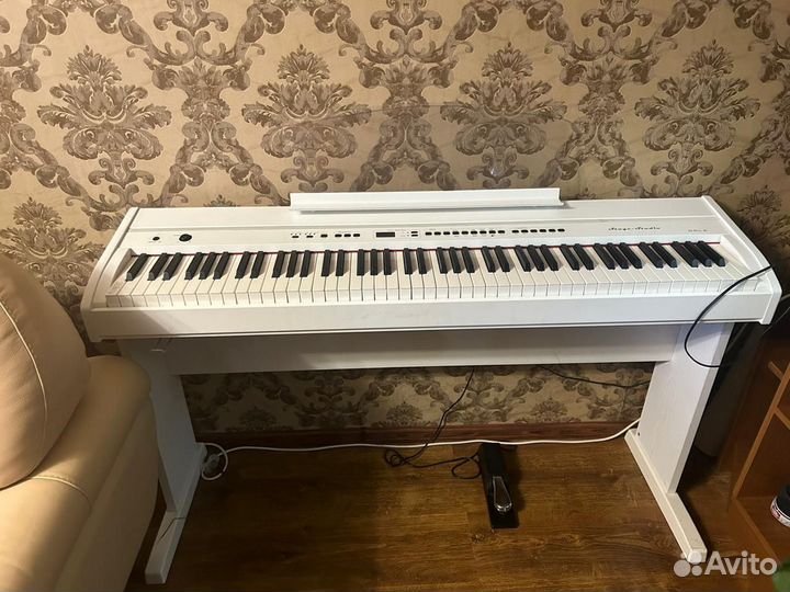 Цифровое пианино orla