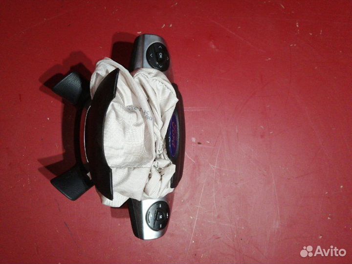 Взорваная подушка безопасности Ford Focus 3 2013