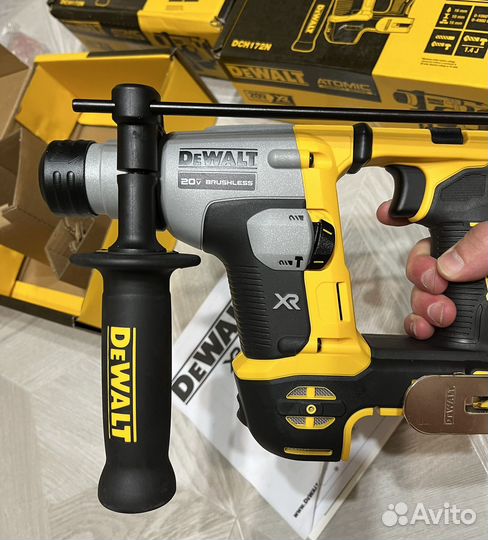 Перфоратор Dewalt DCH172