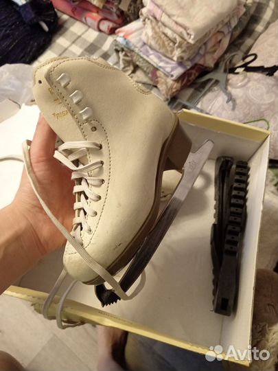 Коньки фигурные риспорт