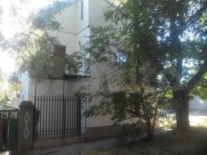 Дом 110 м² на участке 4 сот.