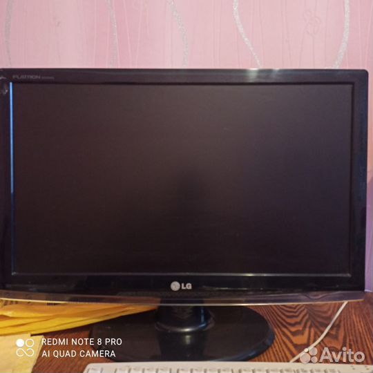 Монитор LG