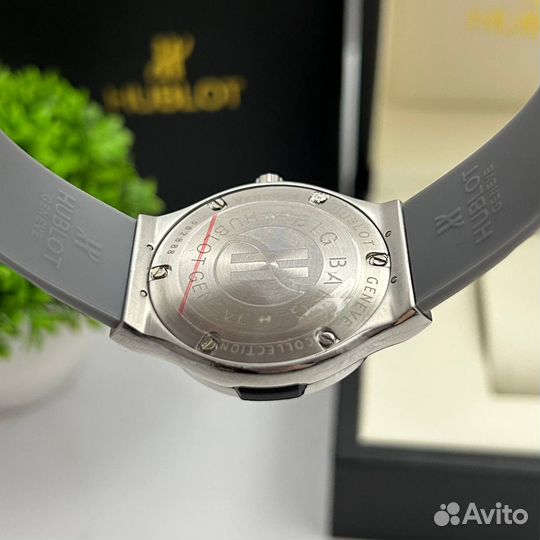 Женские часы Hublot