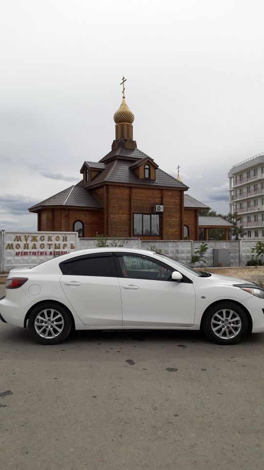 Mazda 3: фото владельца