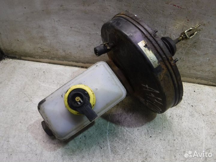 Усилитель тормозов вакуумный Subaru Impreza GC/GF