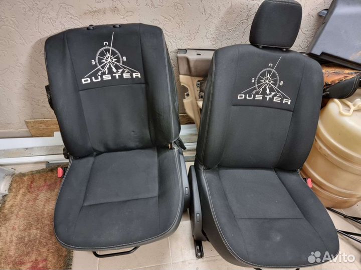 Renault duster салон