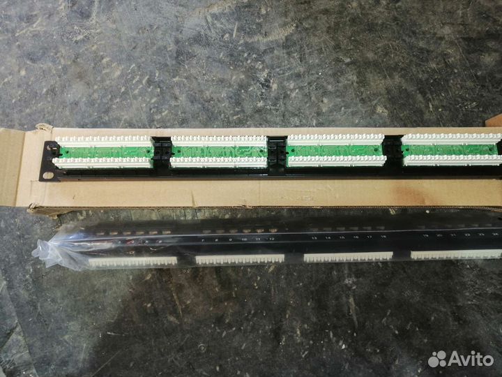 Патч панель 24