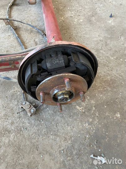 Балка задняя Nissan Bluebird