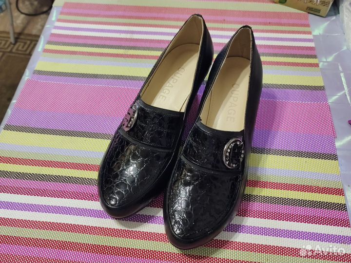 Туфли новые раз.41,продам за 1.300