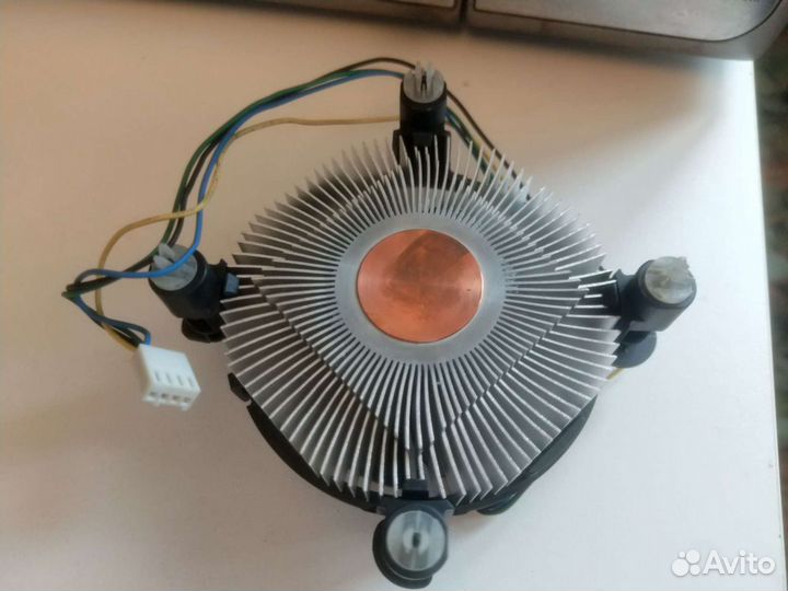 Кулер и процеccор i3