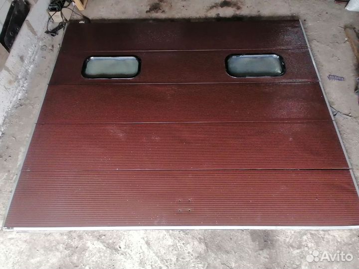 Секционные ворота бу