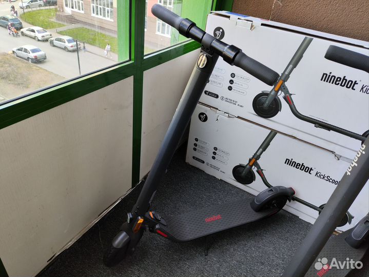 Новые электросамокаты Ninebot E22