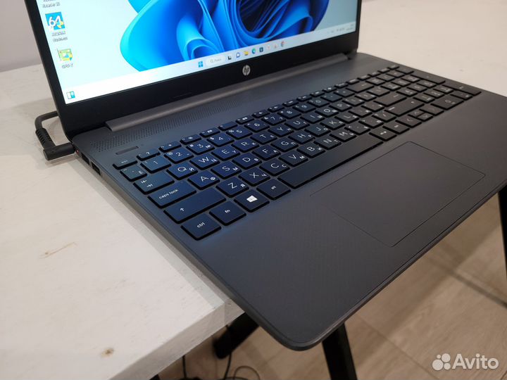 Шустрый ультрабук HP full HD IPS