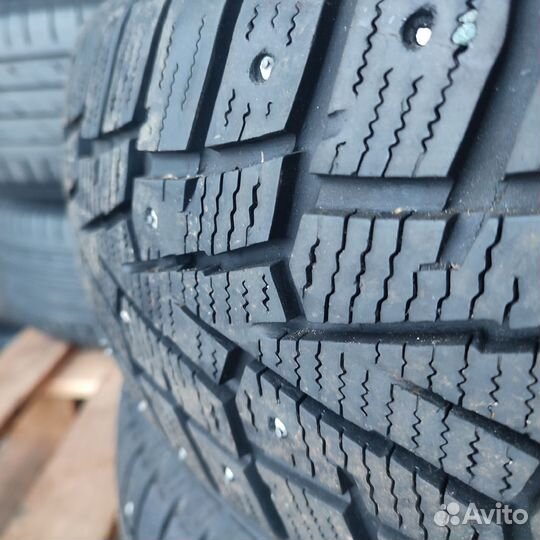 Колеса в сборе зимние 215/70R15