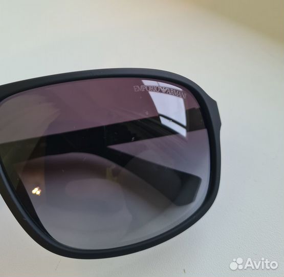Солнцезащитные очки Emporio Armani EA4029