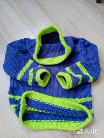 Свитер новый