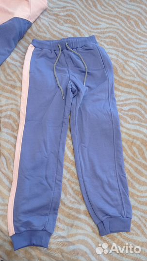 Спортивный костюм для девочки 152 новый