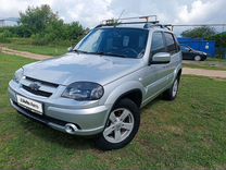 Chevrolet Niva 1.7 MT, 2017, 77 300 км, с пробегом, цена 910 000 руб.