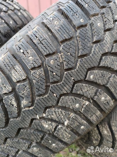 Комплект зимней резины Bridgestone 235 55 R18 Б/у