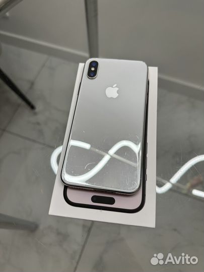 iPhone X, 256 ГБ