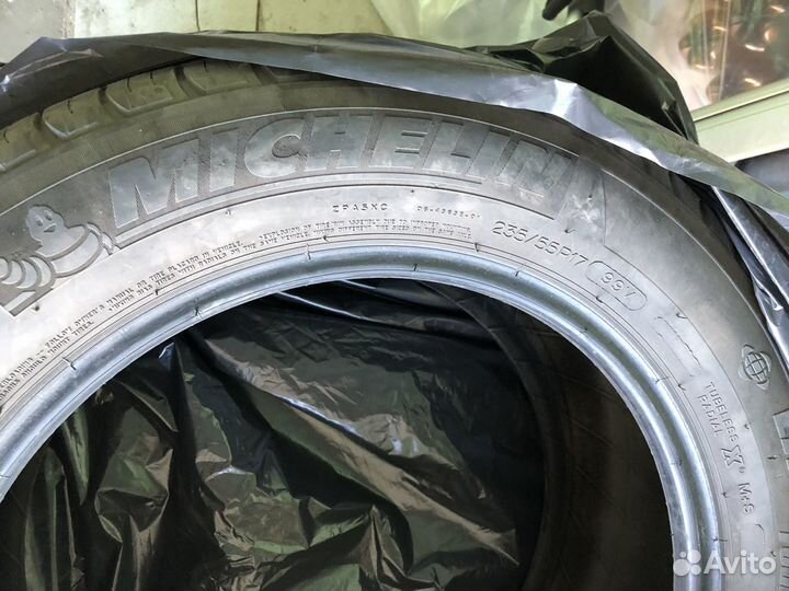 Michelin Latitude Tour HP 235/55 R17