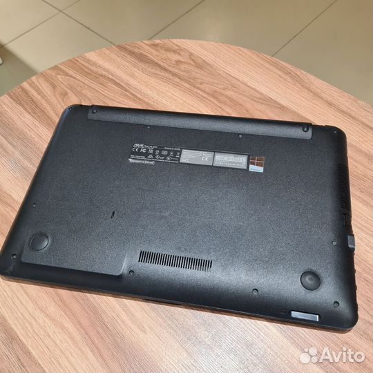 Ноутбук Asus D541N