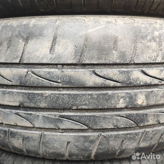 Bridgestone Dueler H/T 215/65 R16