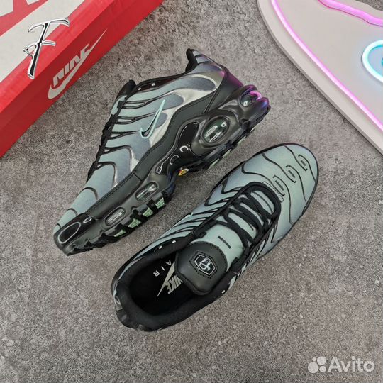 Кроссовки Nike Air Max Plus Tn