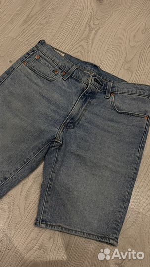 Джинсовые шорты levis