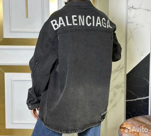 Джинсовая куртка balenciaga