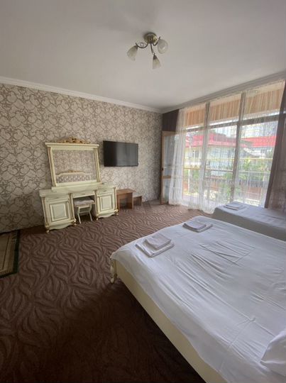 Комната 30 м² в 5-к., 2/3 эт.