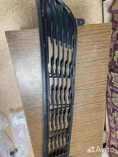 Решетка бампера нижняя Kia Rio 3 Новая Аналог