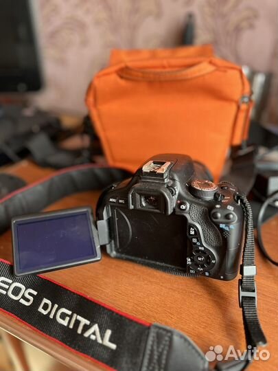 Canon 600D kit