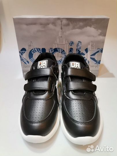Кроссовки 32,33,36,37 новые