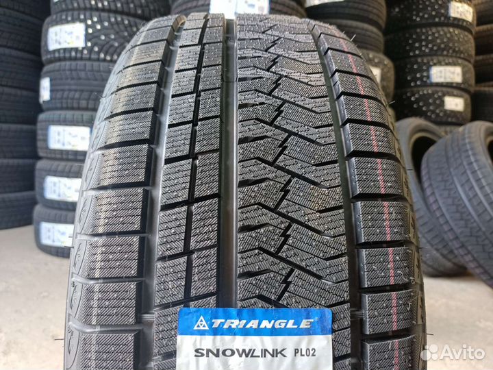 Triangle PL02 245/35 R19 93W